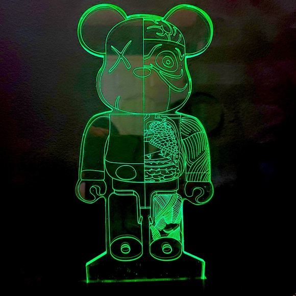 Kaws Bearbrick Companion multi-coloured 3D lamp - Picture 3 of 4